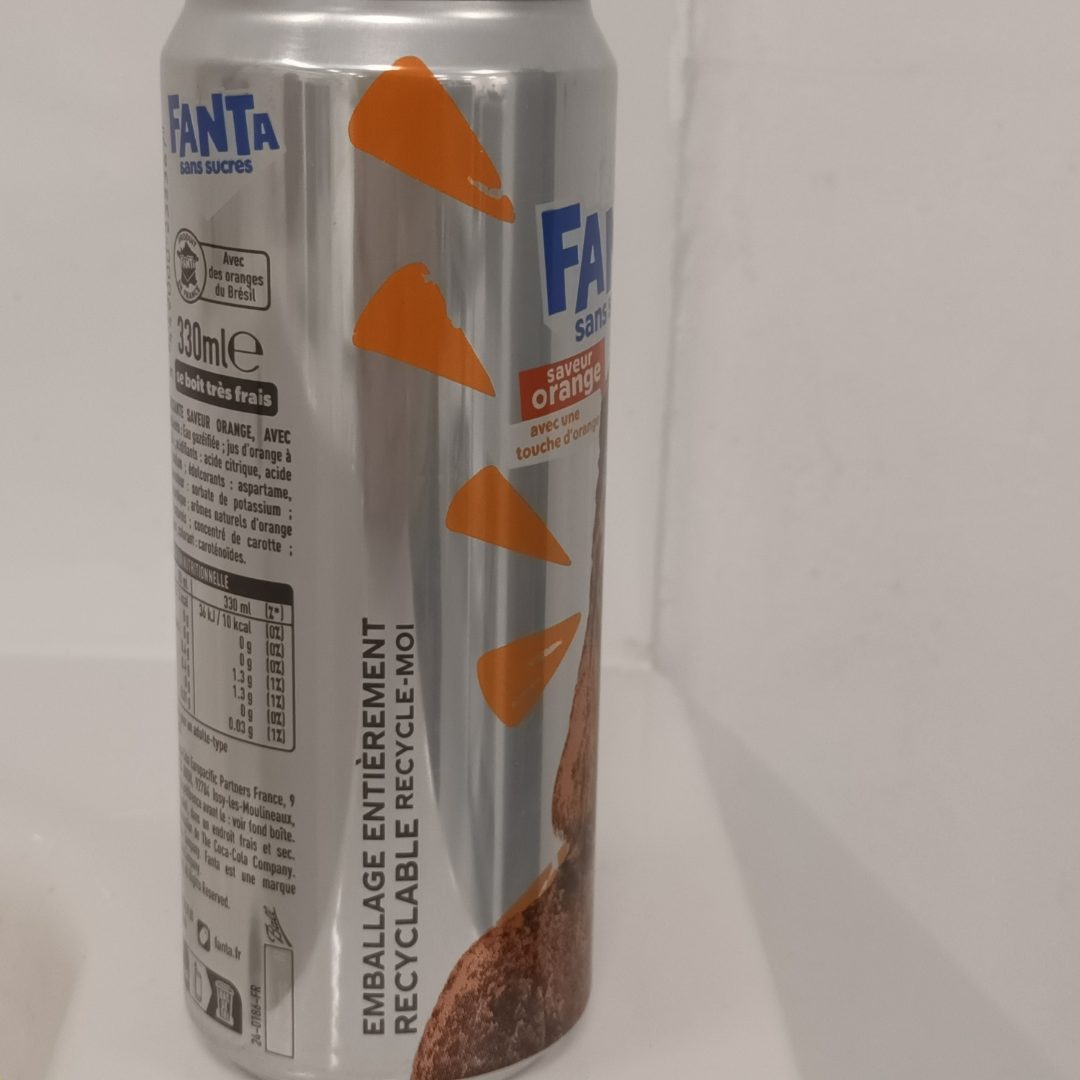 Visuel N°2 du produit rappelé : Canette Boisson rafraîchissante SAVEUR ORANGE, AVEC EDULCORANTS.  